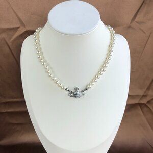 BRAND NEW Vivienne westwood Silver Orb Pearl Choker Necklace